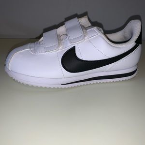 Excellent condition kids Cortez Nike